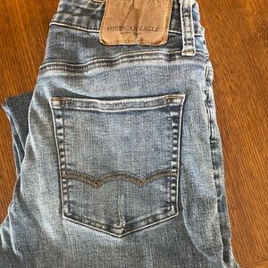 Mens American Eagle Jeans, destroyed wash, 30x34